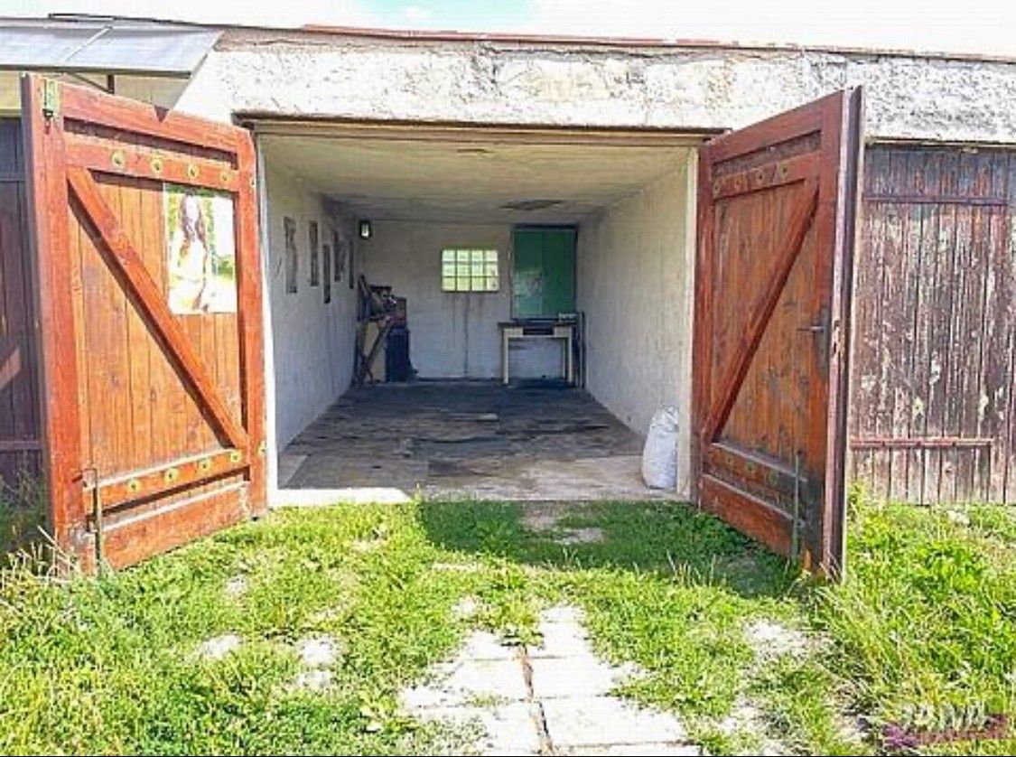 Prodej garáž - Žďár nad Sázavou, 591 01