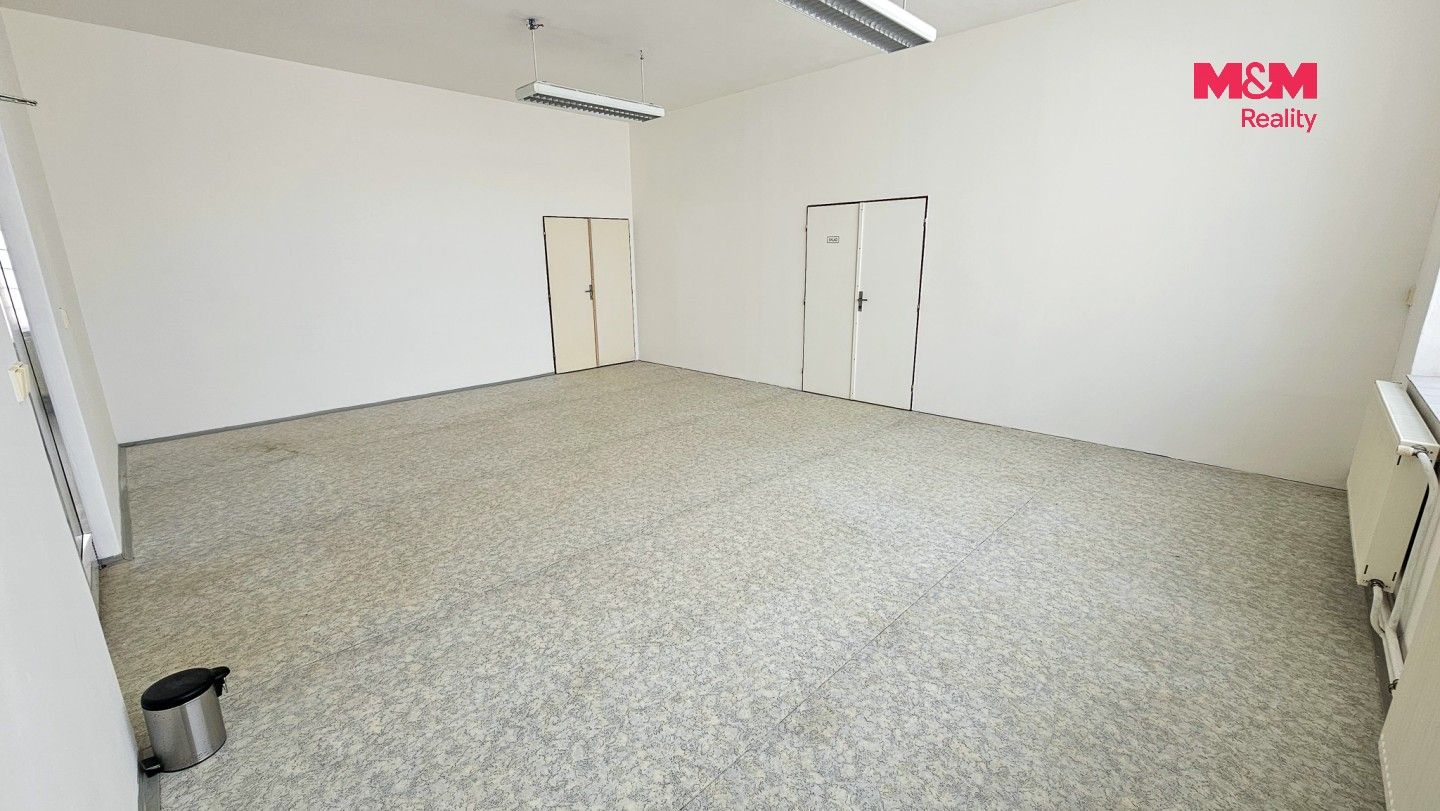 Kancelář · 348 m² · Chářovská, Krnov - 3