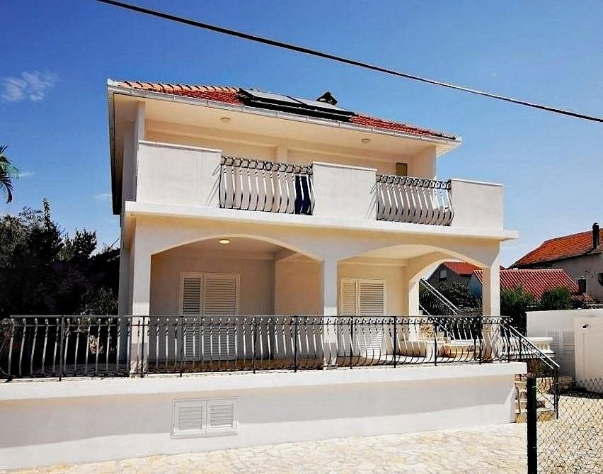 Rodinný dům, 240 m²