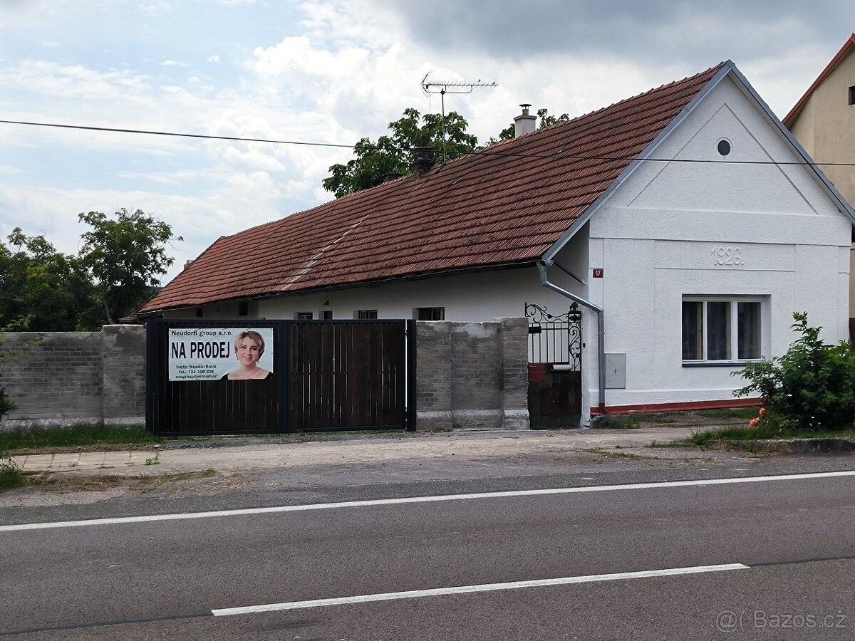 Prodej rodinný dům - Městec Králové, 289 03