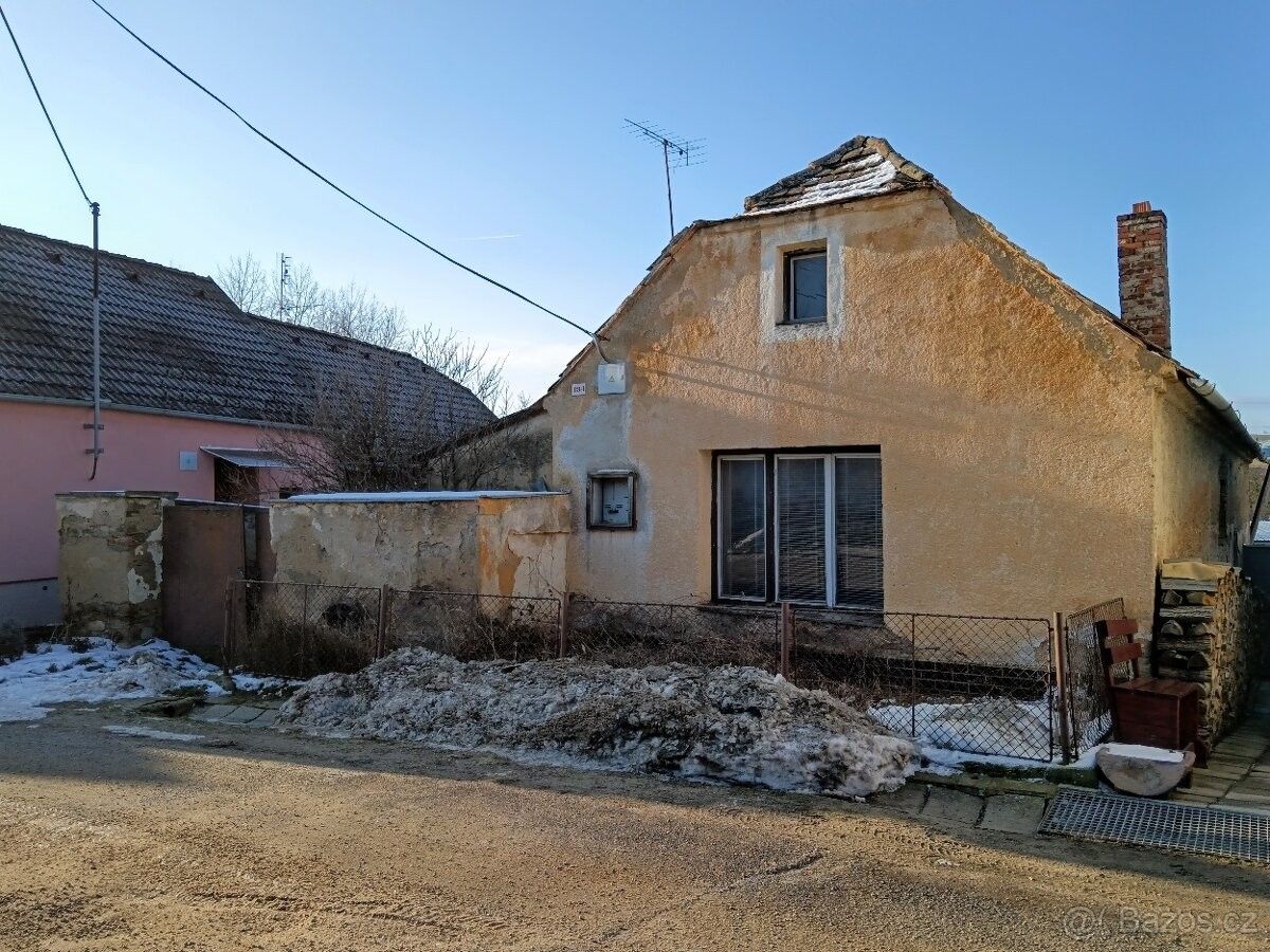 Rodinné domy, Kravsko, 671 51