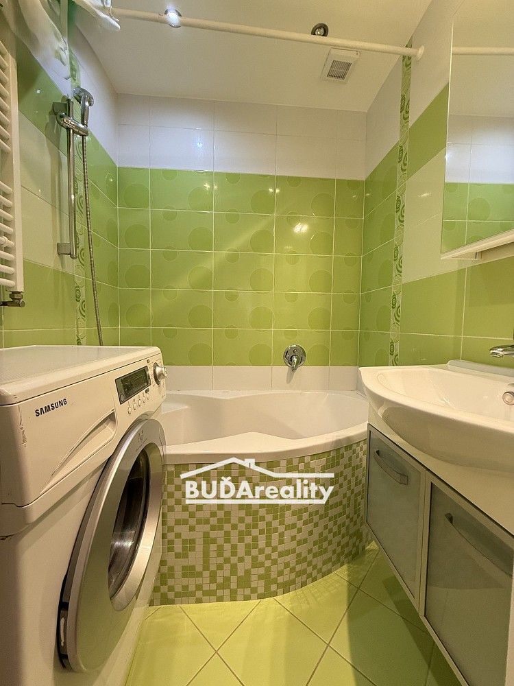 Pronájem byt 2+1 - M. Knesla, Zlín, 55 m² - 5