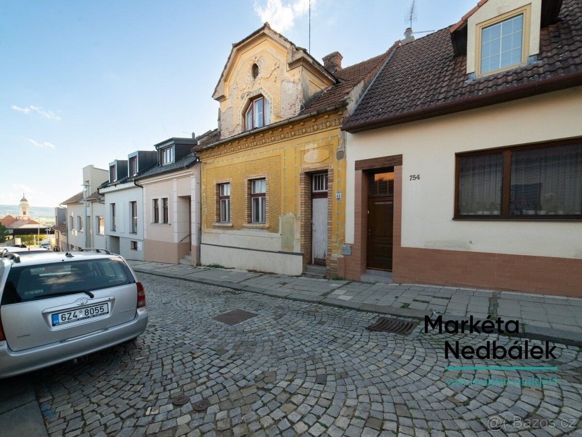 Prodej dům - Uherský Brod, 688 01, 180 m²