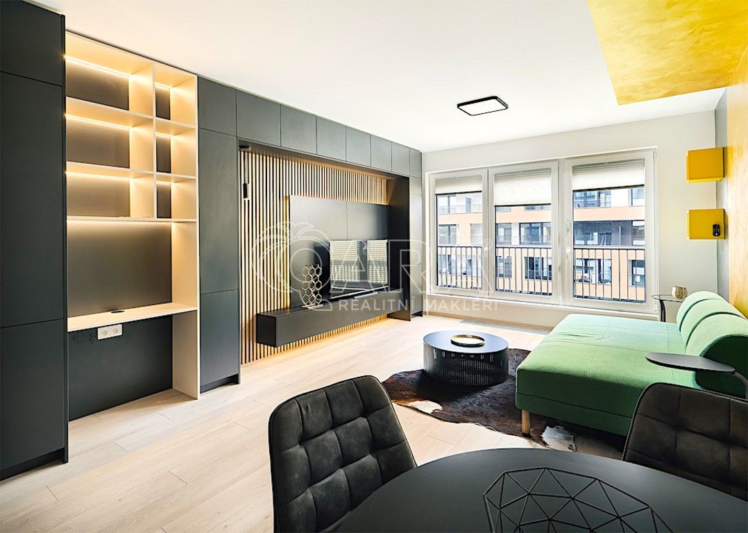 1+kk, Poděbradská 1189, Praha, 42 m²