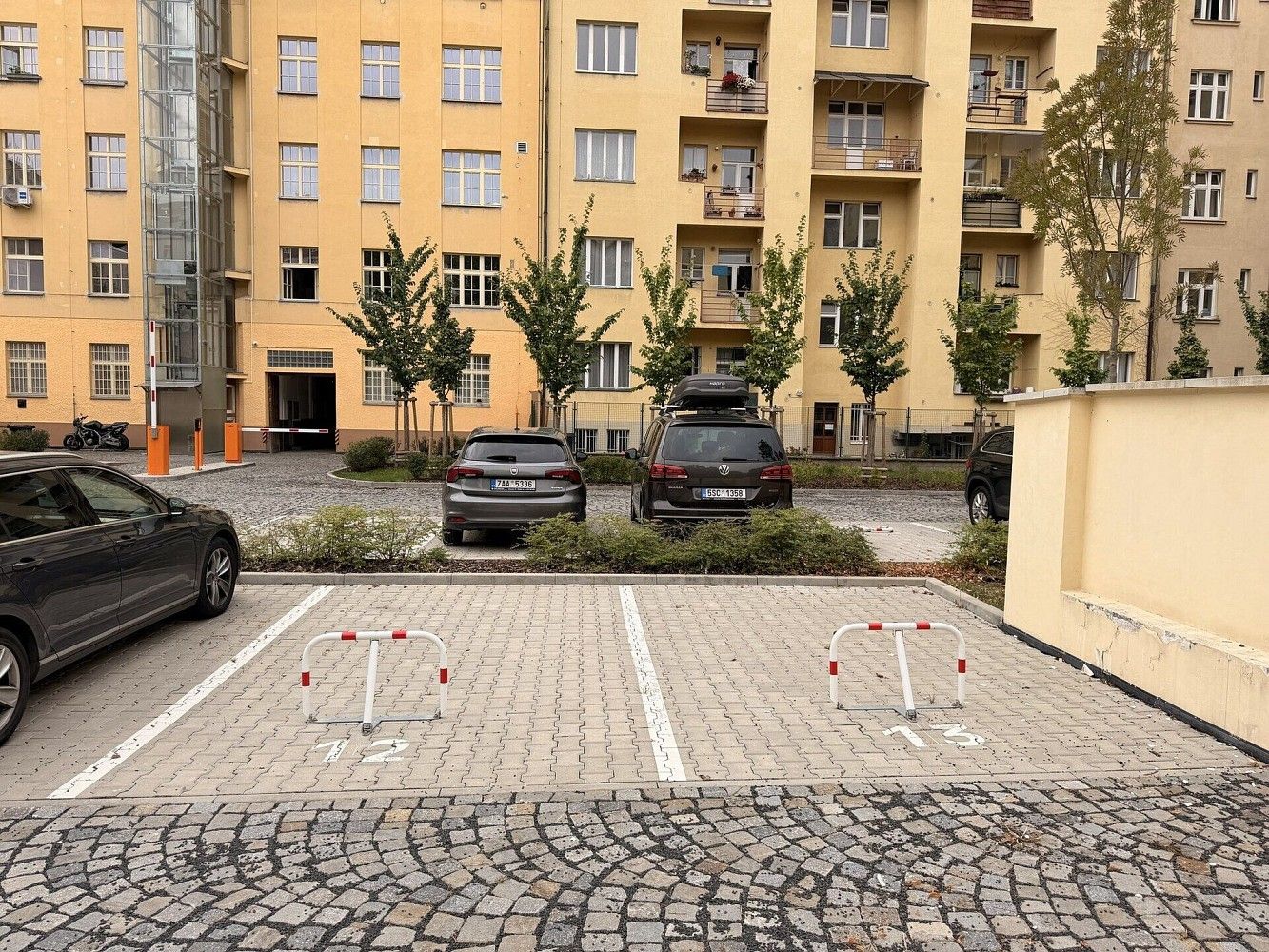 Nemovitost · 13 m² · Praha - Bubeneč, okres Praha 6, Hlavní město Praha - 3
