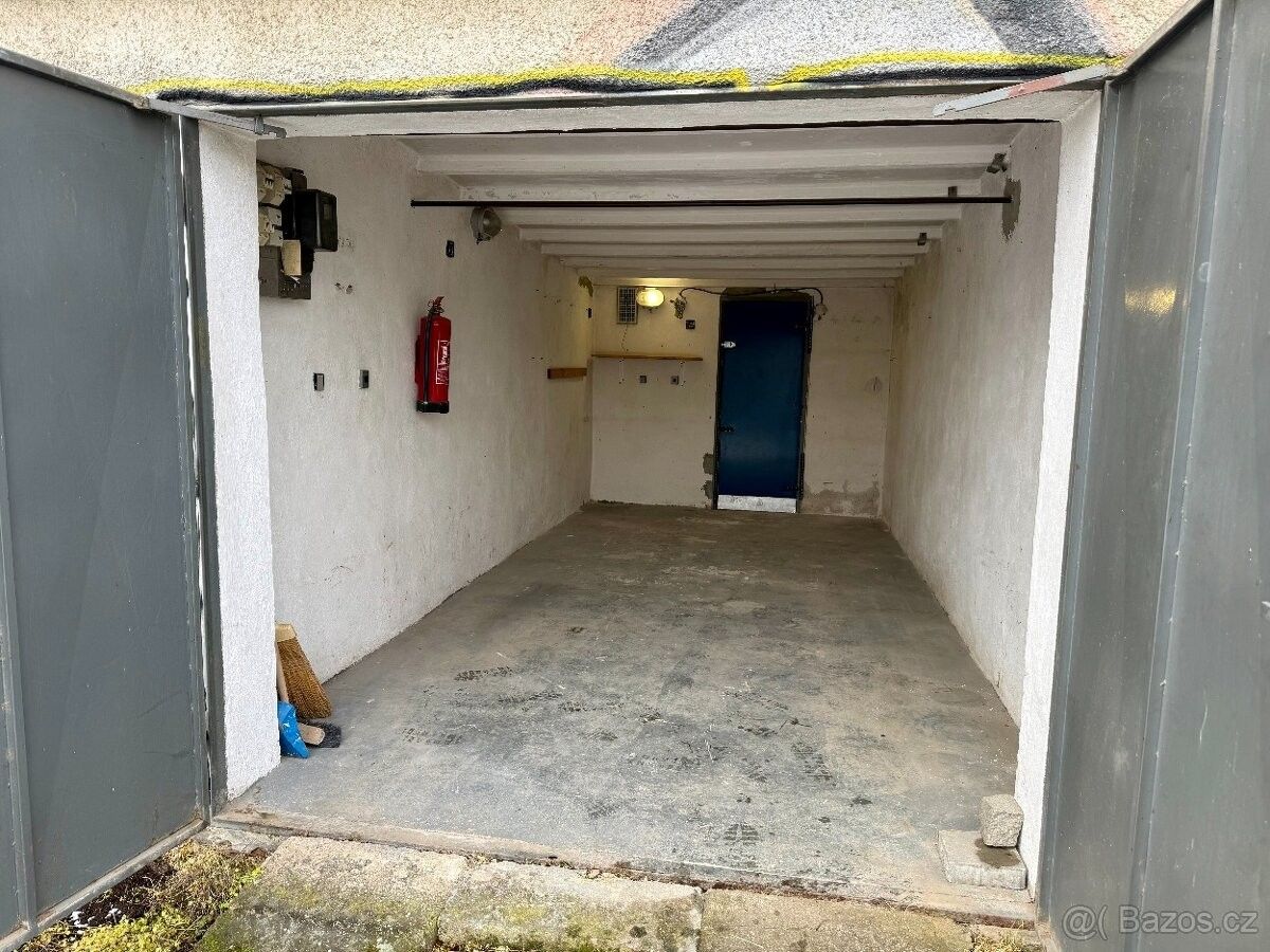 Garáže, Brno, 625 00