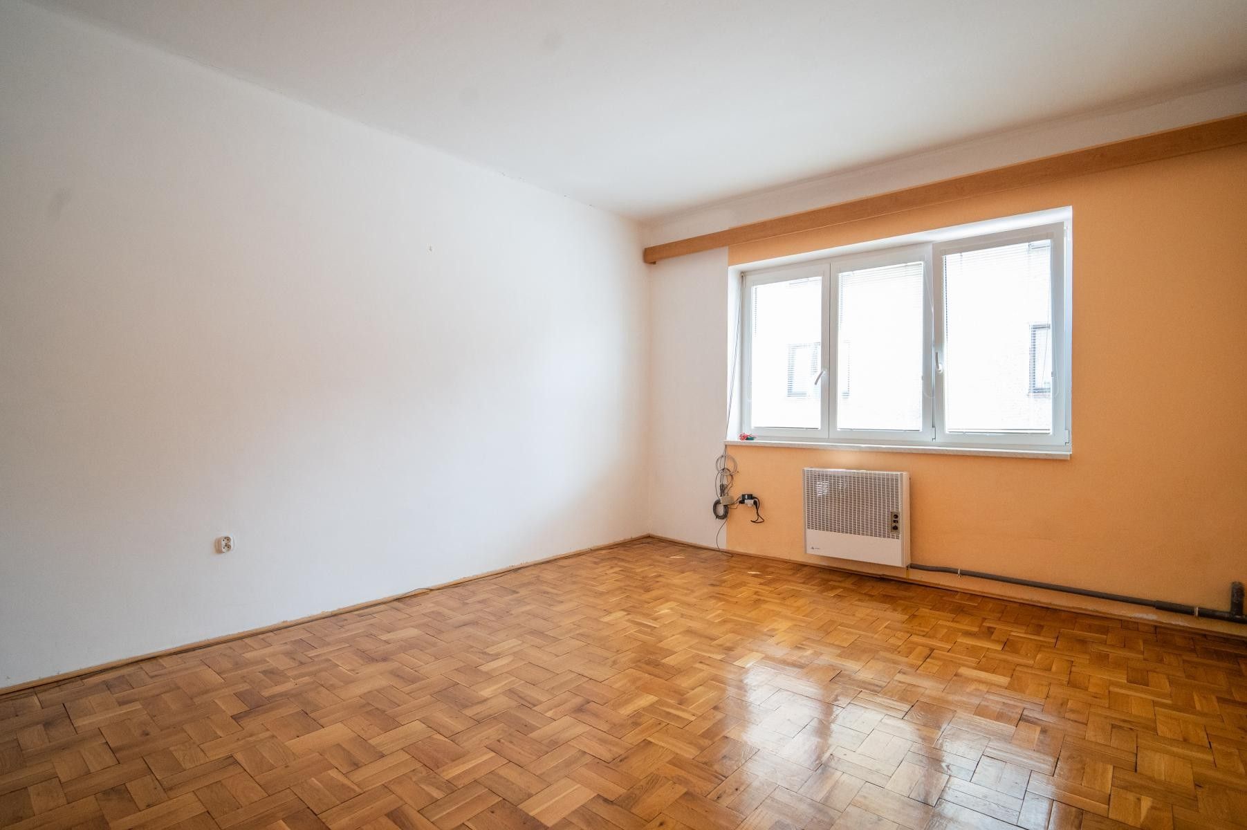 1+kk, 17. listopadu, Červený Kostelec, 41 m²