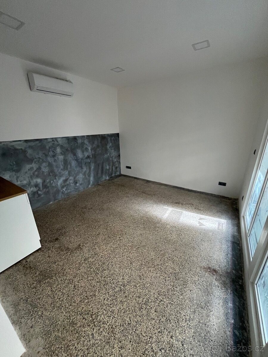 Pronájem obchodní prostory - Lomnice nad Popelkou, 512 51