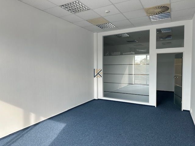 Pronájem kancelář - Na Radosti, Praha, 244 m²