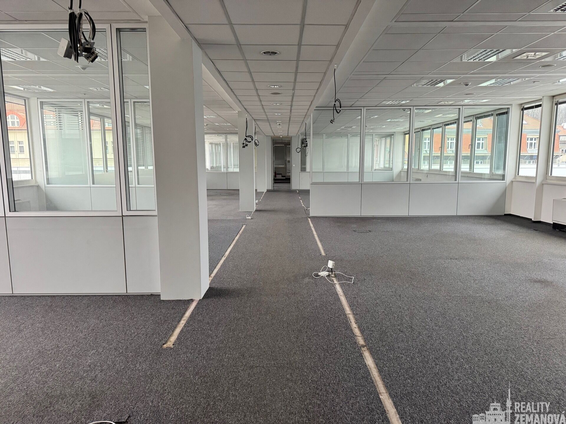 Pronájem kancelář - Karla Engliše, Praha, 1 006 m²