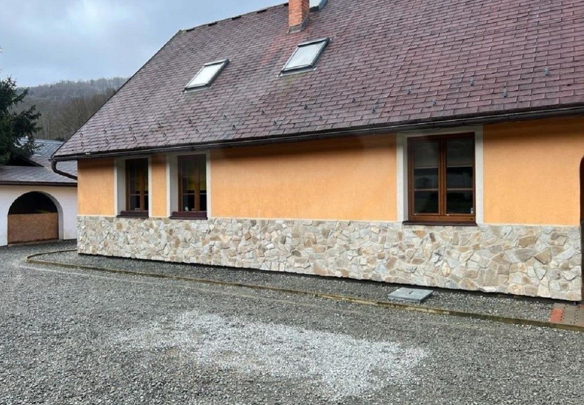 Rodinné domy, Malá Veleň, 250 m²