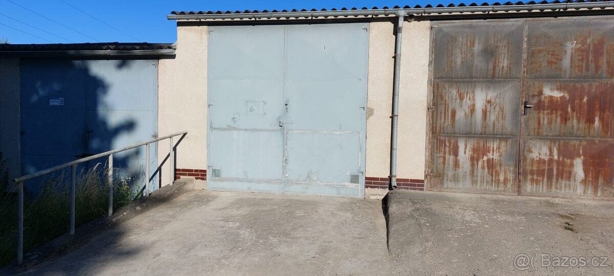 Garáže, Plzeň, 323 00