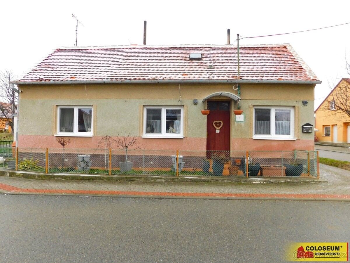 Rodinné domy, Dobšice, 671 82