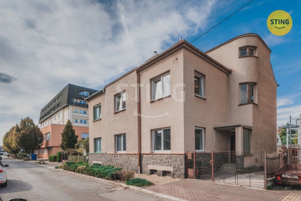 Rodinné domy, Boženy Němcové, Pardubice, 250 m²