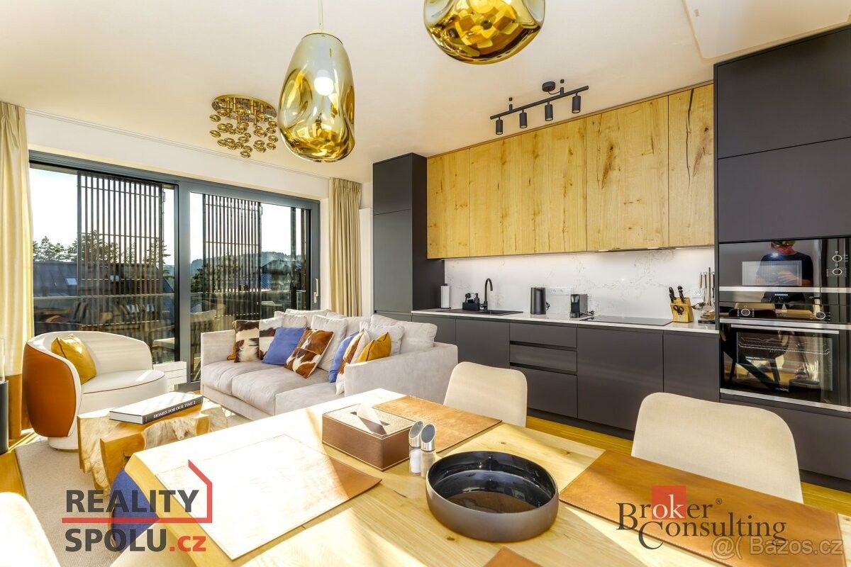 Byty, Lipno nad Vltavou, 382 78