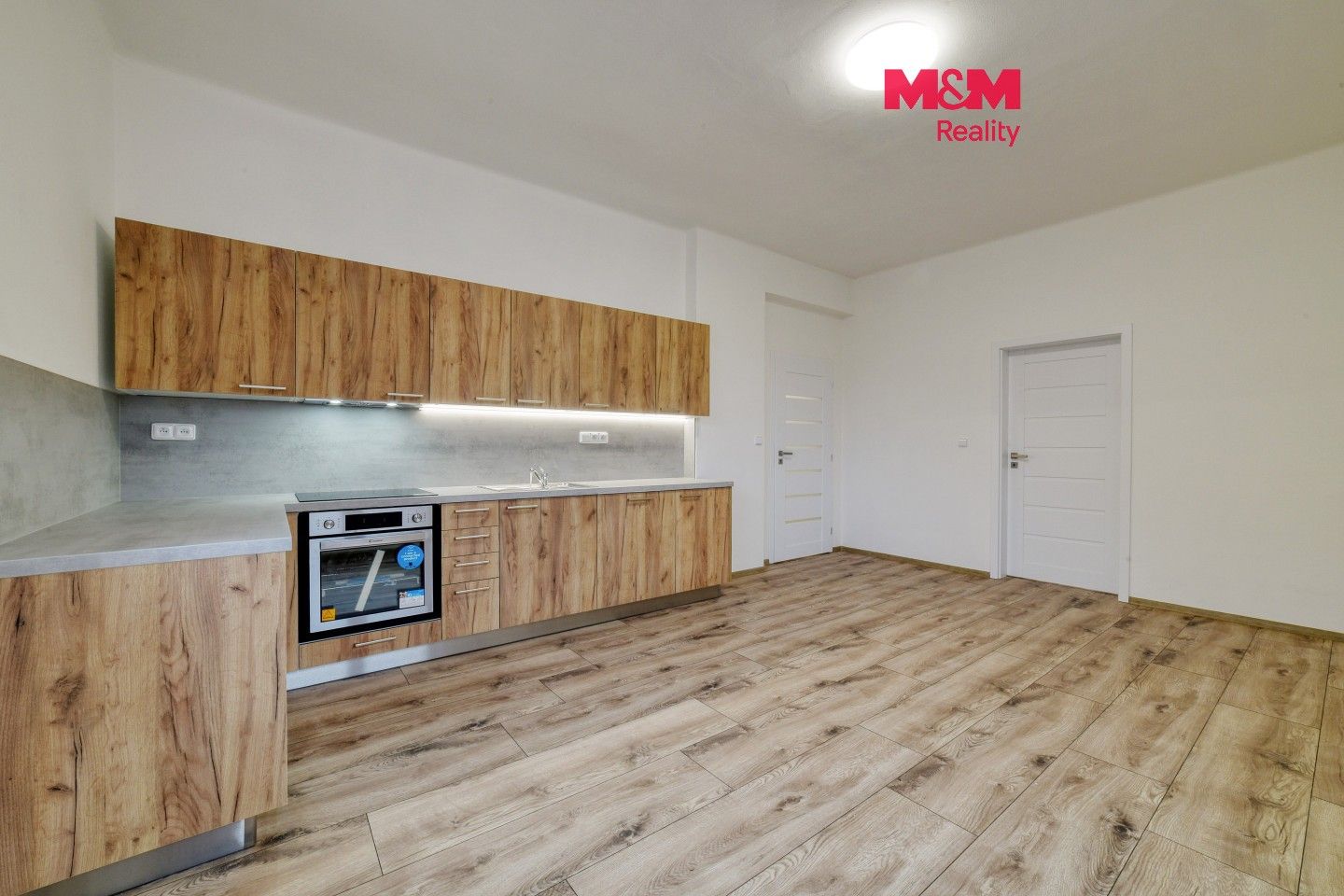 3+kk, Revoluční, Luby, 71 m² - 1