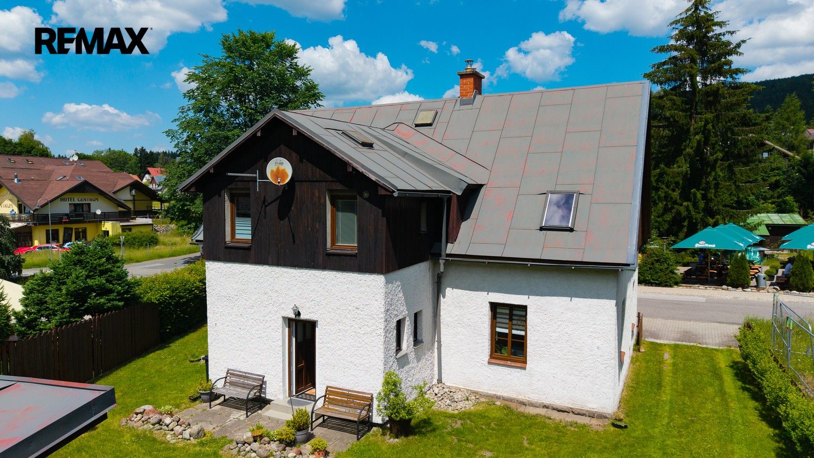 Rodinné domy, Harrachov, 200 m² - 2