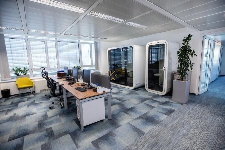 Pronájem kancelář - Evropská, Praha, 202 m²