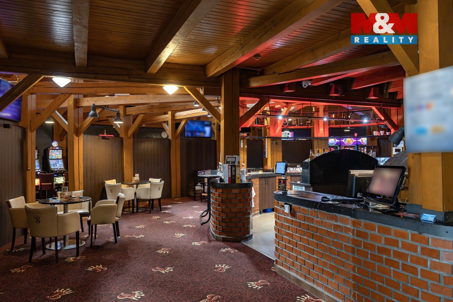 Restaurace · 2 100 m² · Černotín - 4