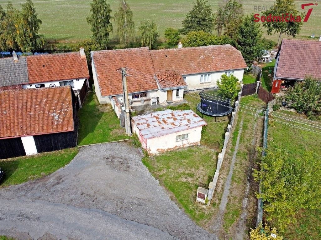 Prodej rodinný dům - Kadolec, 160 m² - 2