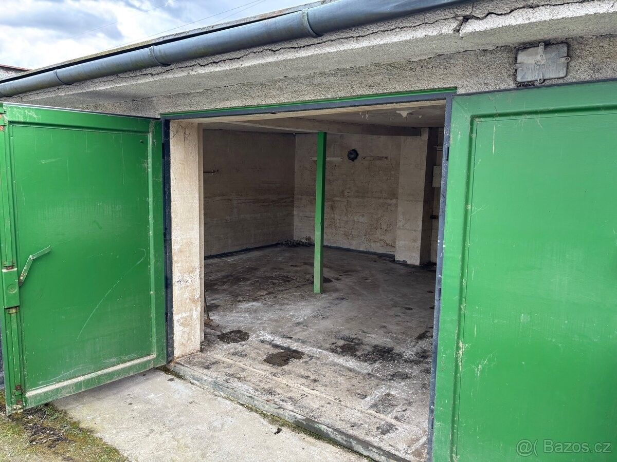 Garáže, Ostrava, 722 00