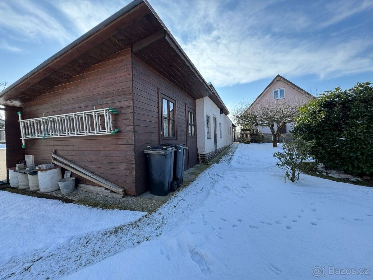 Pronájem rodinný dům - Ledeč nad Sázavou, 584 01