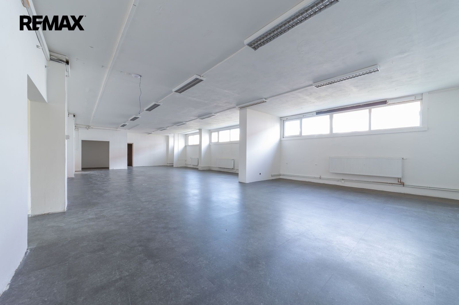 Obchodní prostory, nám. Jana Zajíce 2817, Šumperk, 330 m² - 1