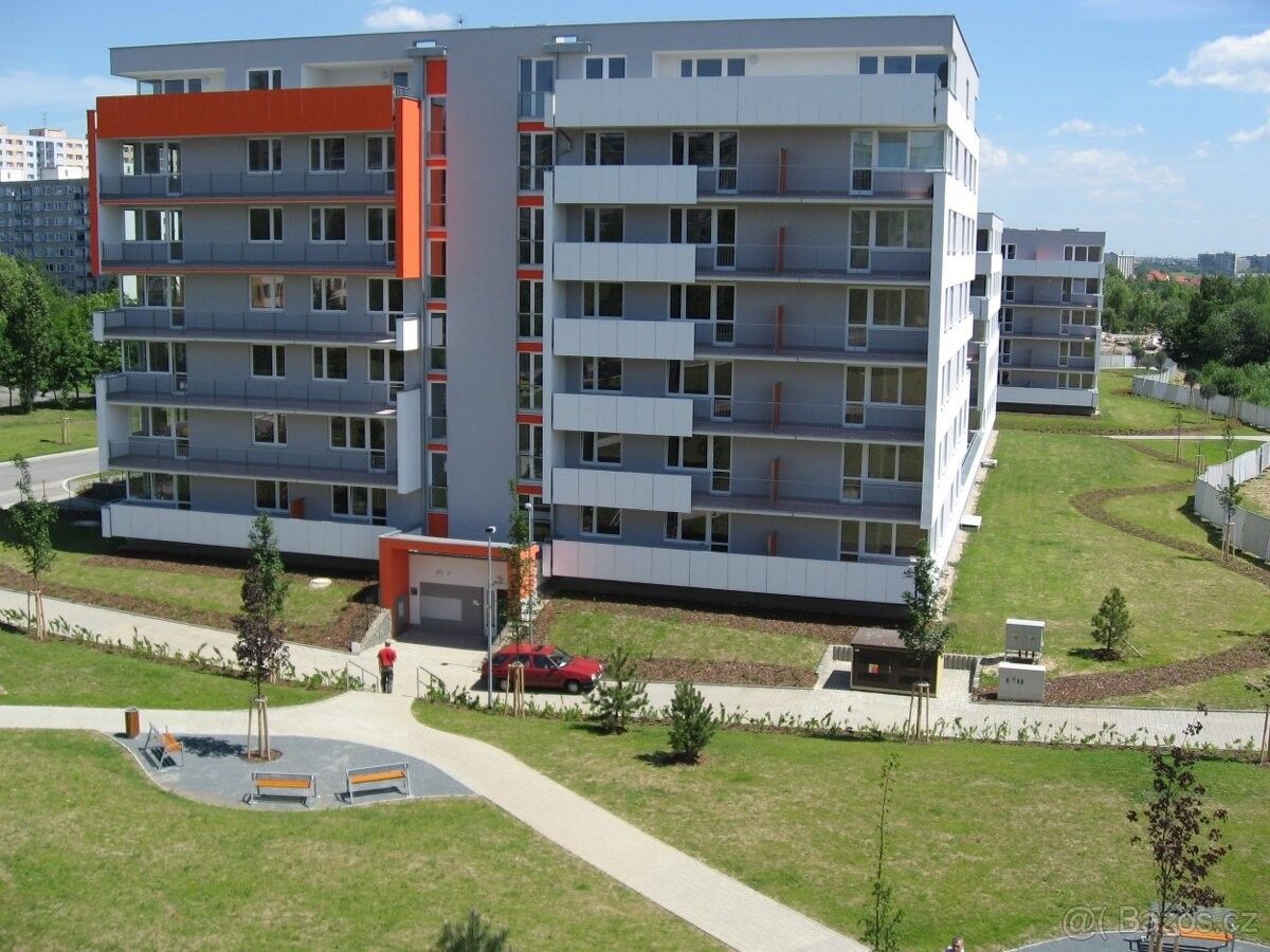 Byty, Praha, 149 00