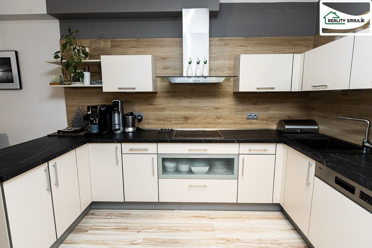 Rodinné domy, Na Nivách, Cheb, 130 m²