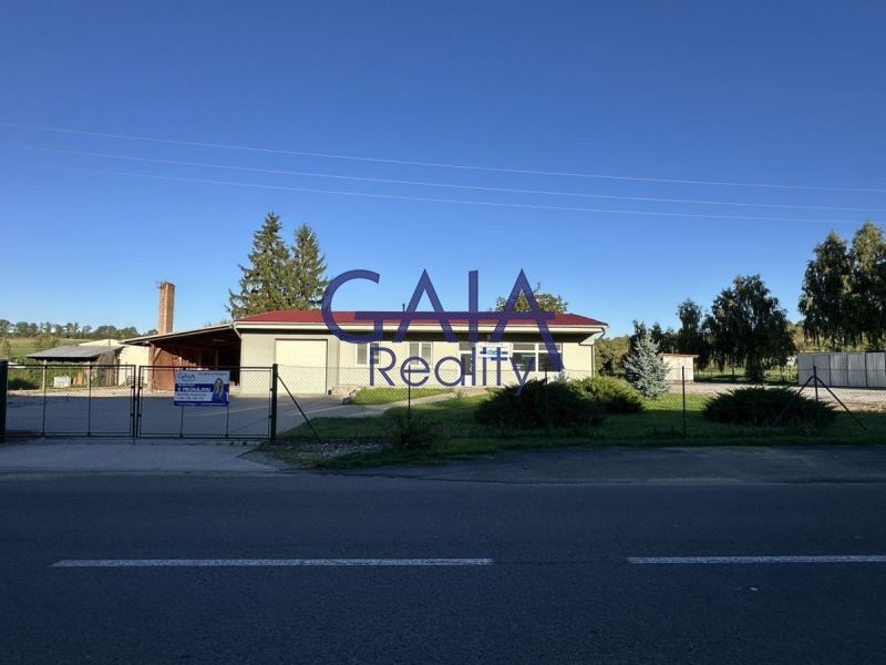 Obchodní prostory, Louka, 597 m²