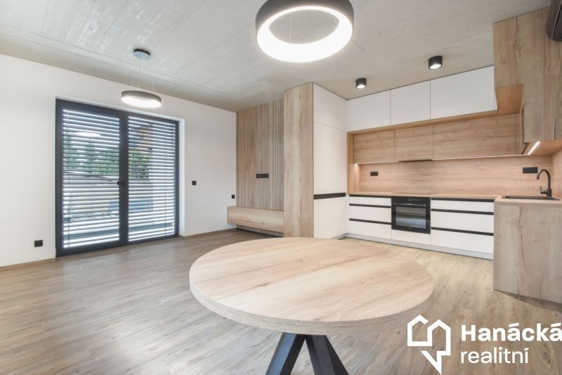 Byt 2+kk, 58 m²