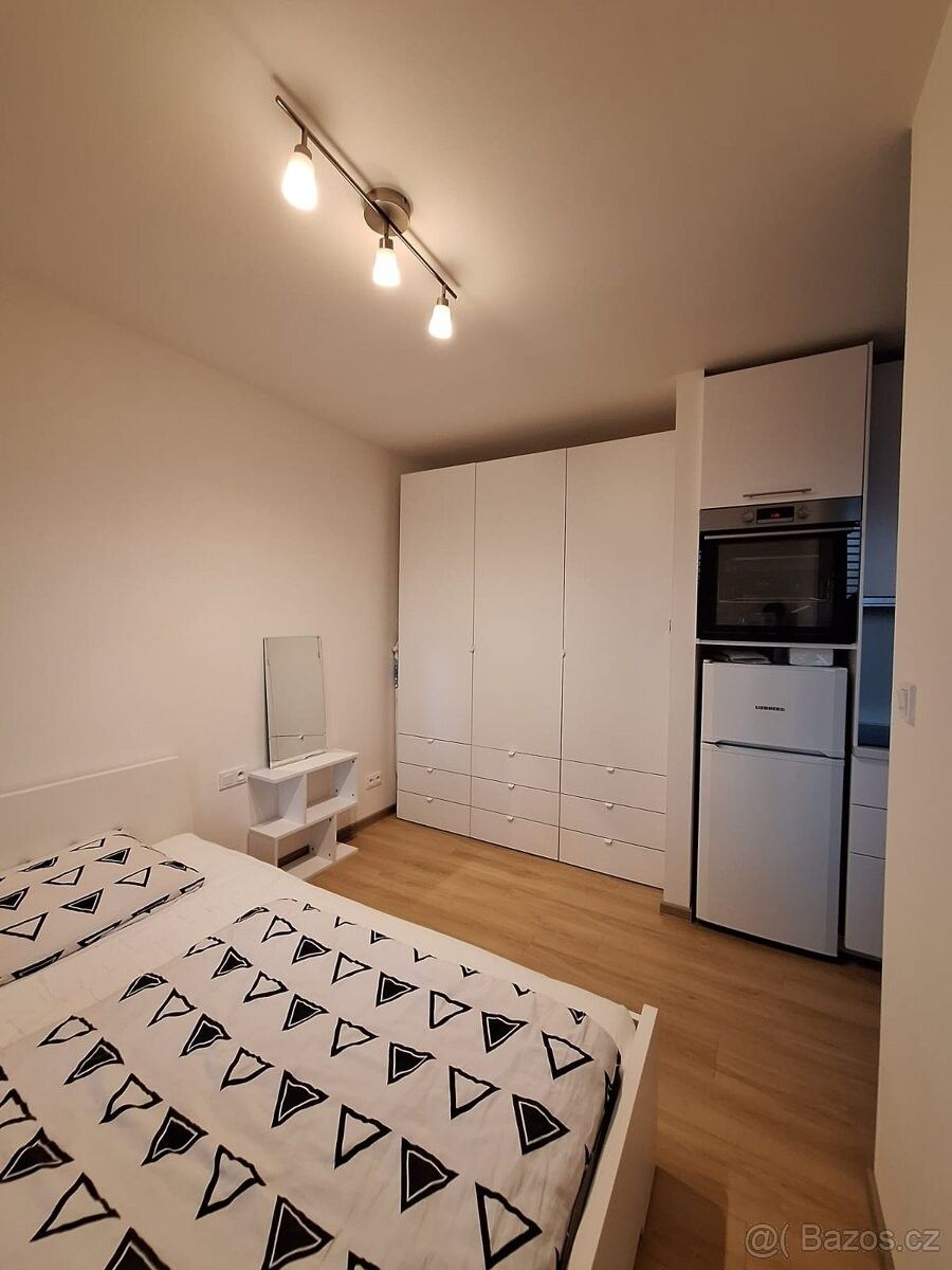 Pronájem byt - Veselí nad Moravou, 698 01