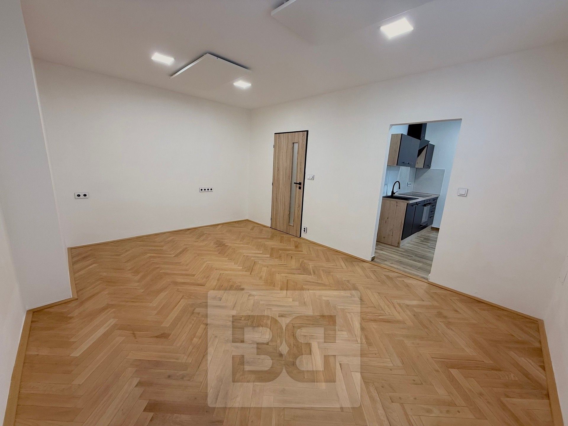 2+kk, Komenského nám., Brandýs nad Labem-Stará Boleslav, 51 m²