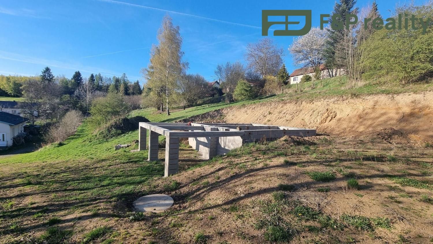 Prodej pozemek pro bydlení - Hlohov, Číhošť, 2 390 m² - 1