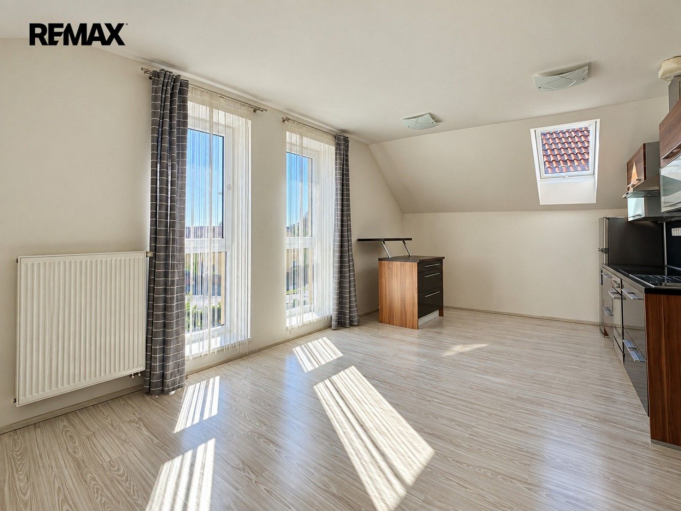 Byt 3+kk · 74 m² · Podchýšská, Praha 4 - Cholupice - 3