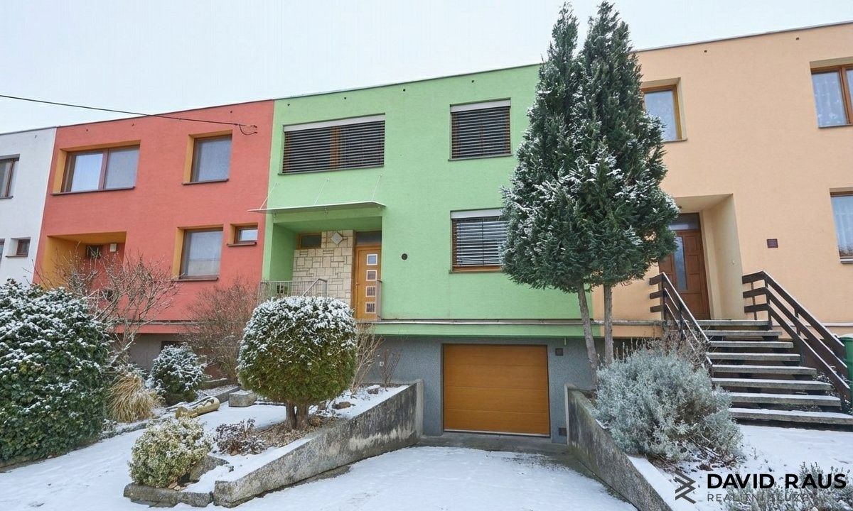 Rodinné domy, ul. 9. května, Blučina, 219 m²