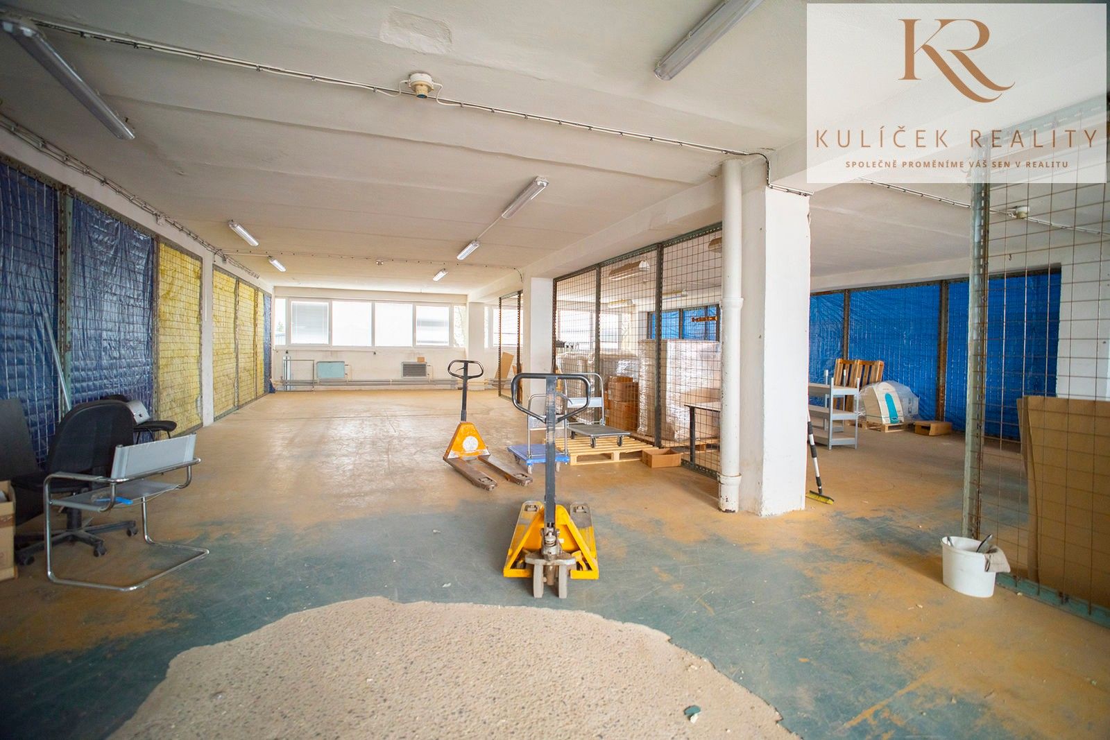 Sklady, Ve žlíbku, Praha, 456 m²