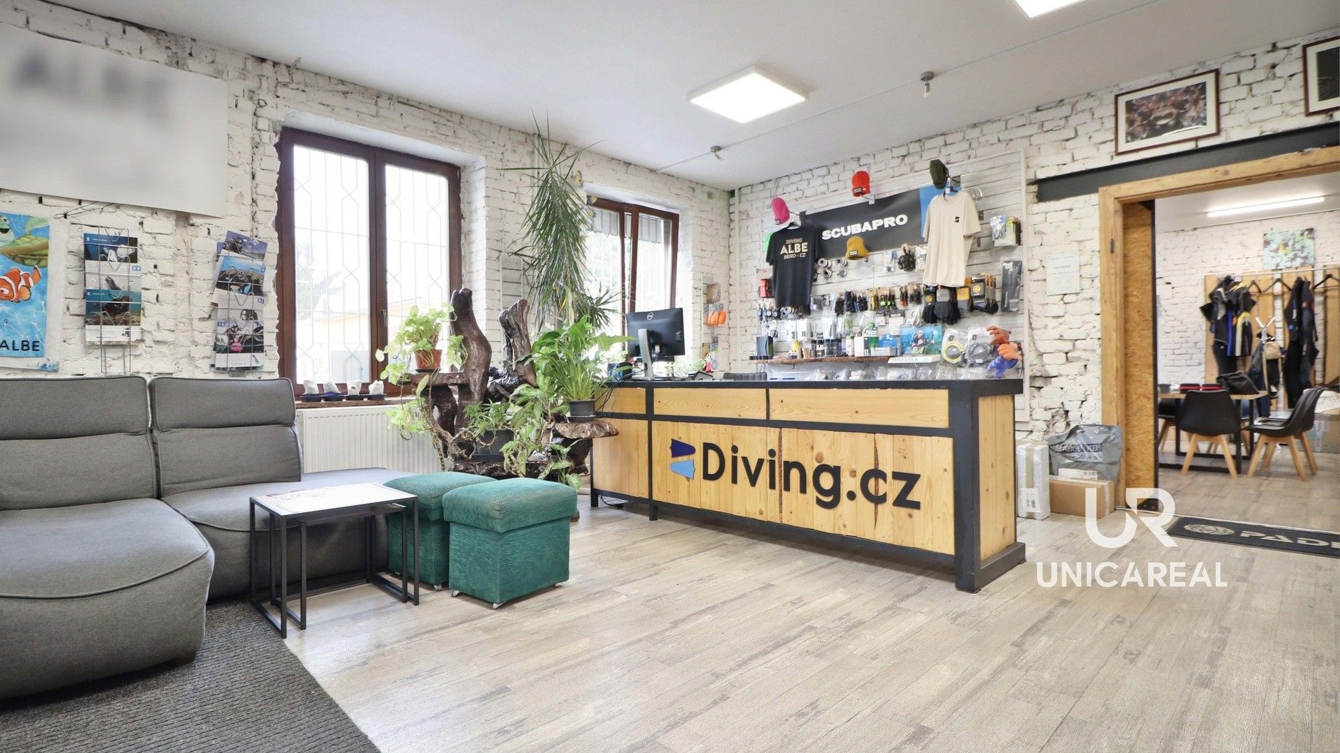 Pronájem obchodní prostory - Dukelská třída, Brno, 130 m²