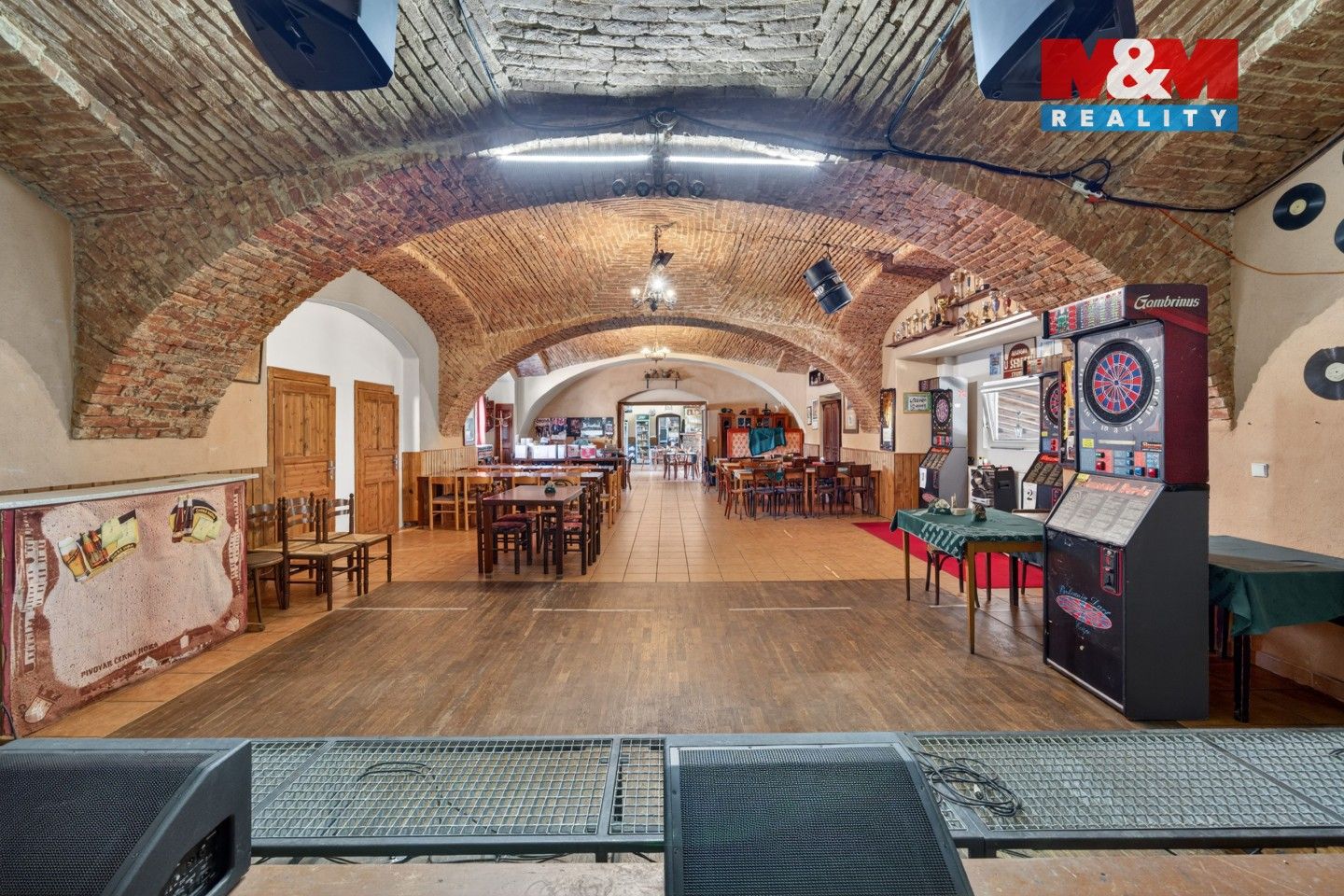 Restaurace · 879 m² · Tyršova, Studená - 4