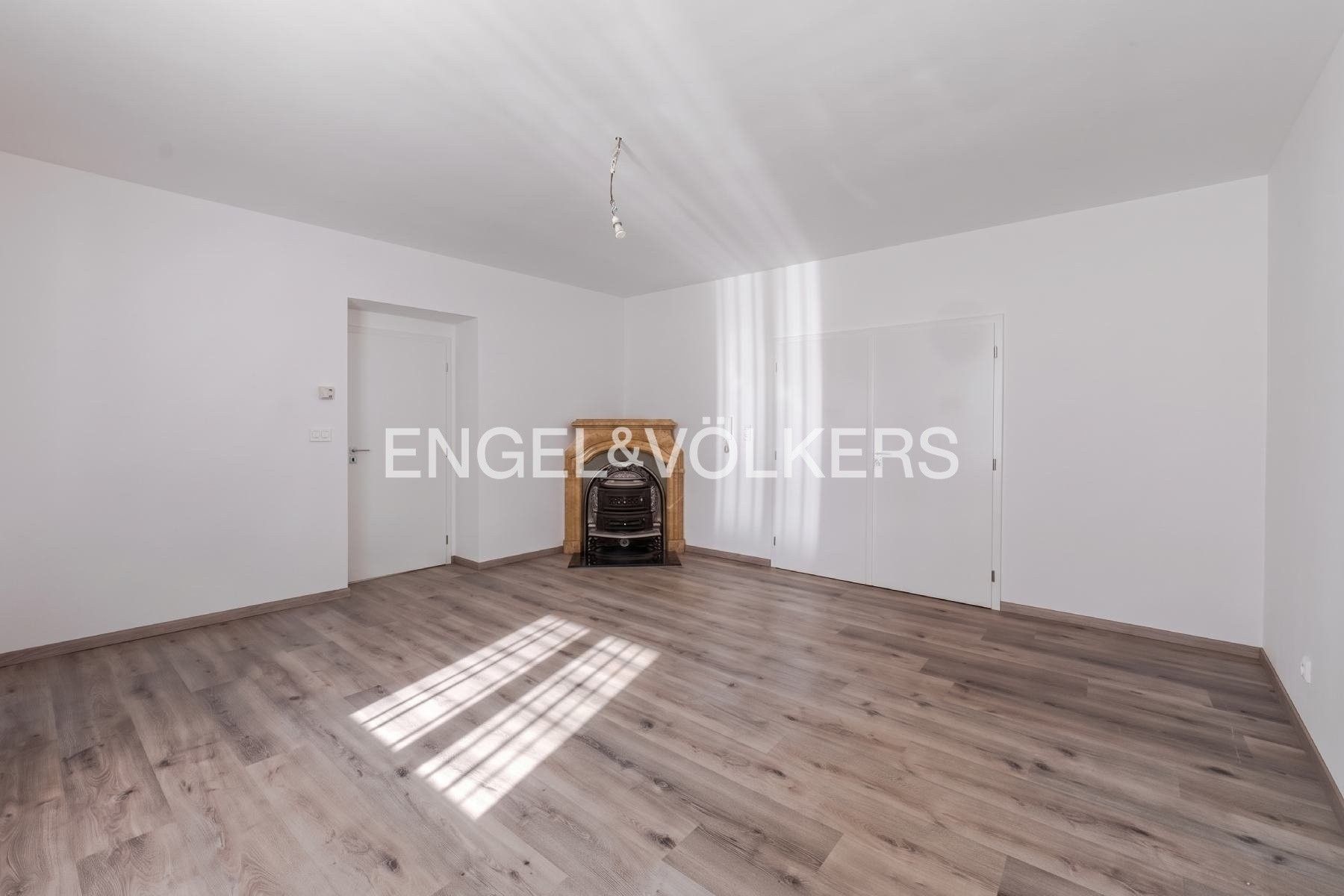 Rodinný dům · 265 m² · Květná 2086, Praha Vinohrady - 4