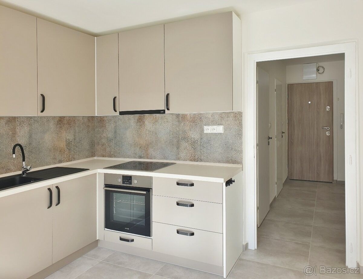 Byty, Ostrava, 700 30