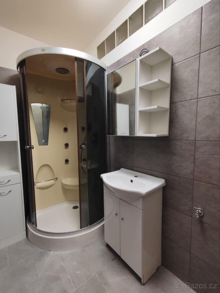 Pronájem byt - Bučovice, 685 01