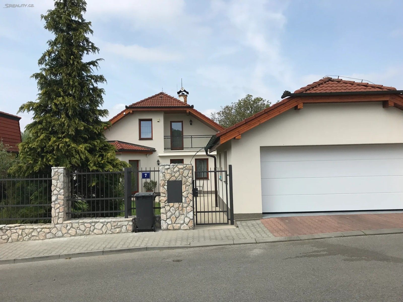 Rodinné domy, K Lipinám, Praha - Modřany, 227 m² - 2