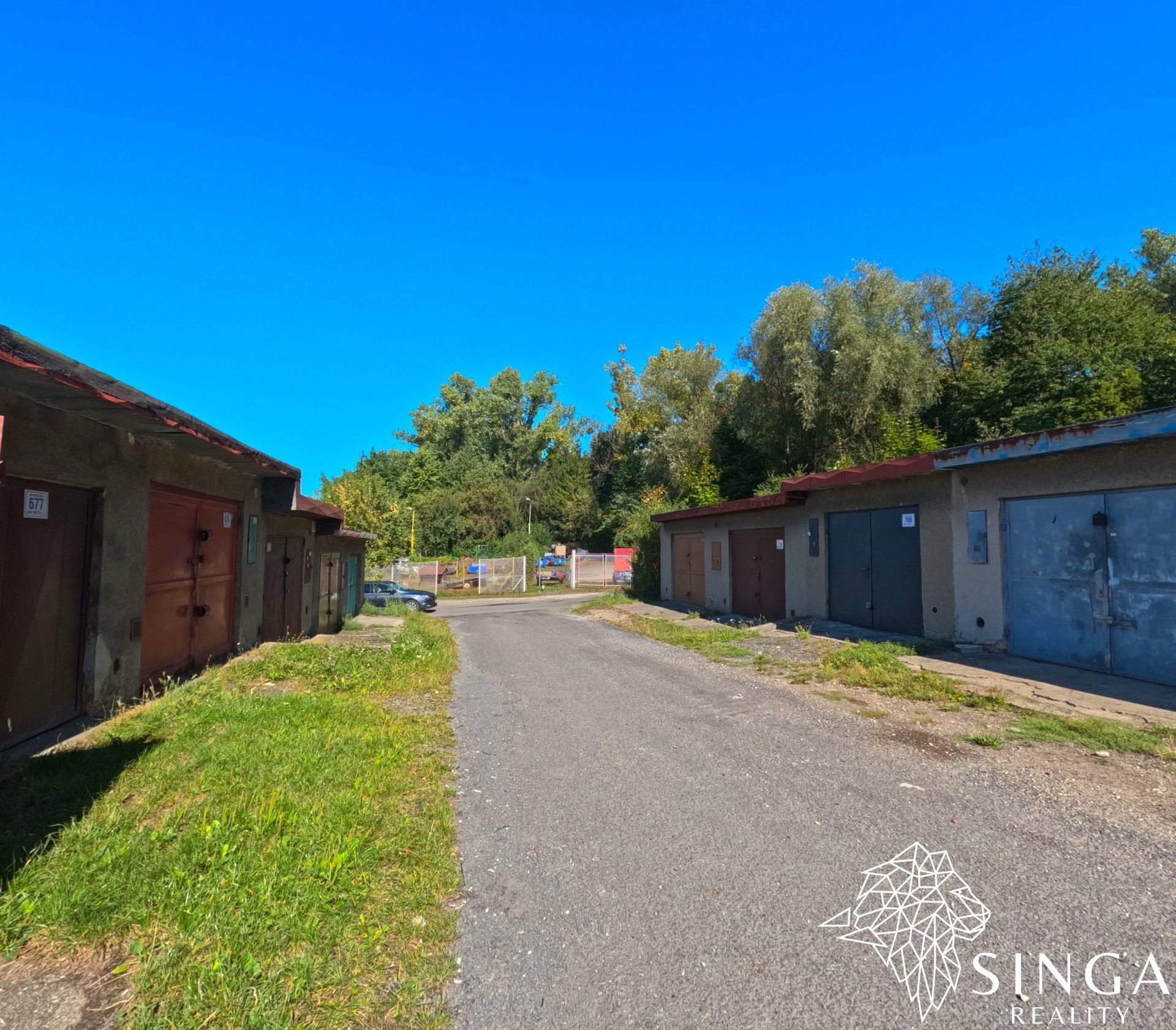 Garáže, Na Vyhlídce, Karviná, 30 m²