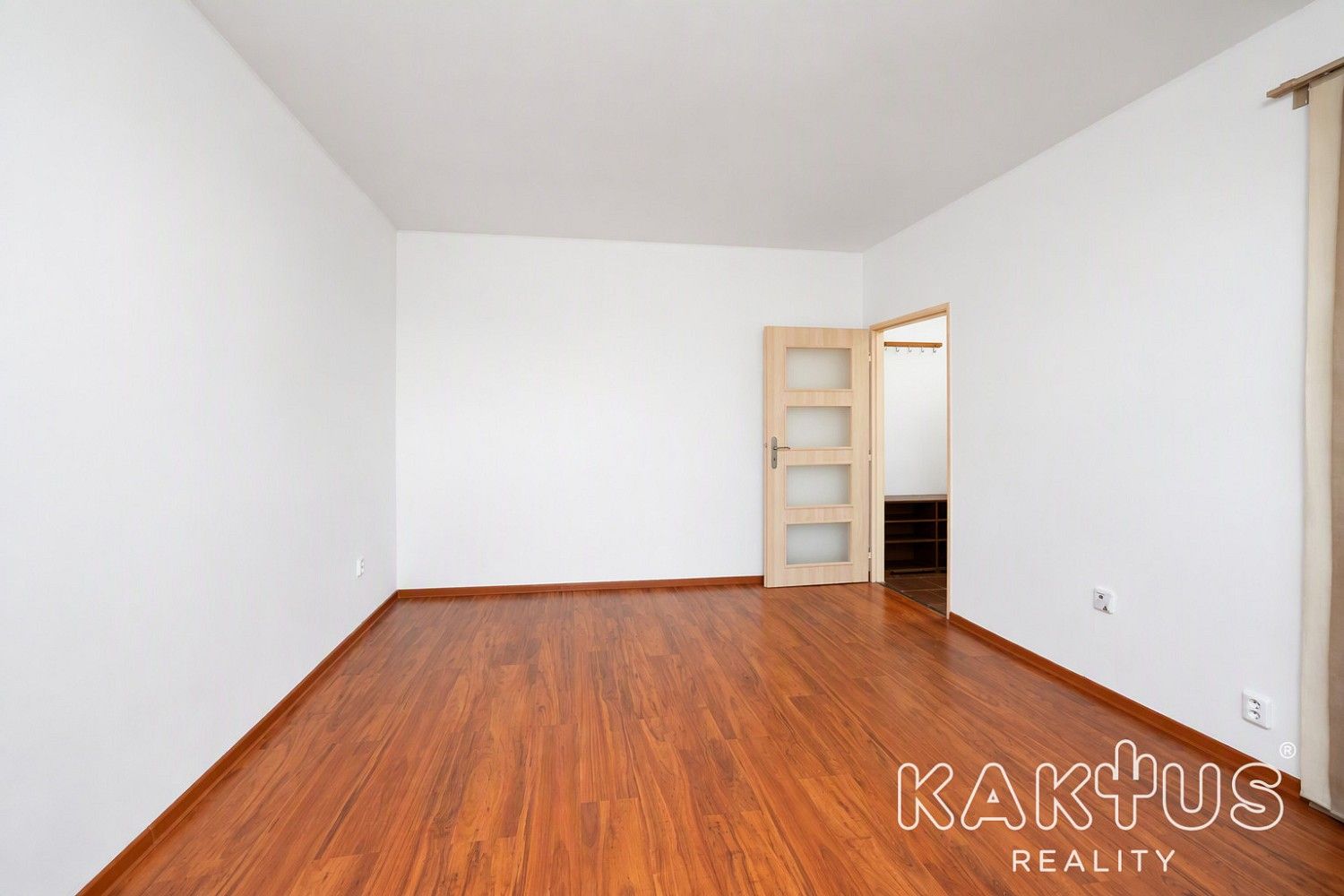 Prodej byt 2+1 - náměstí Družby, Ostrava - Poruba, 56 m² - 5