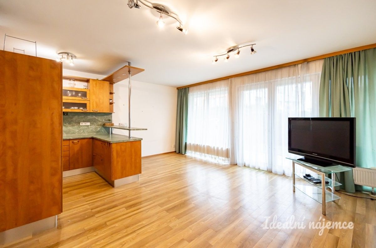 1+kk, Holubinková, Praha, 44 m² - 1