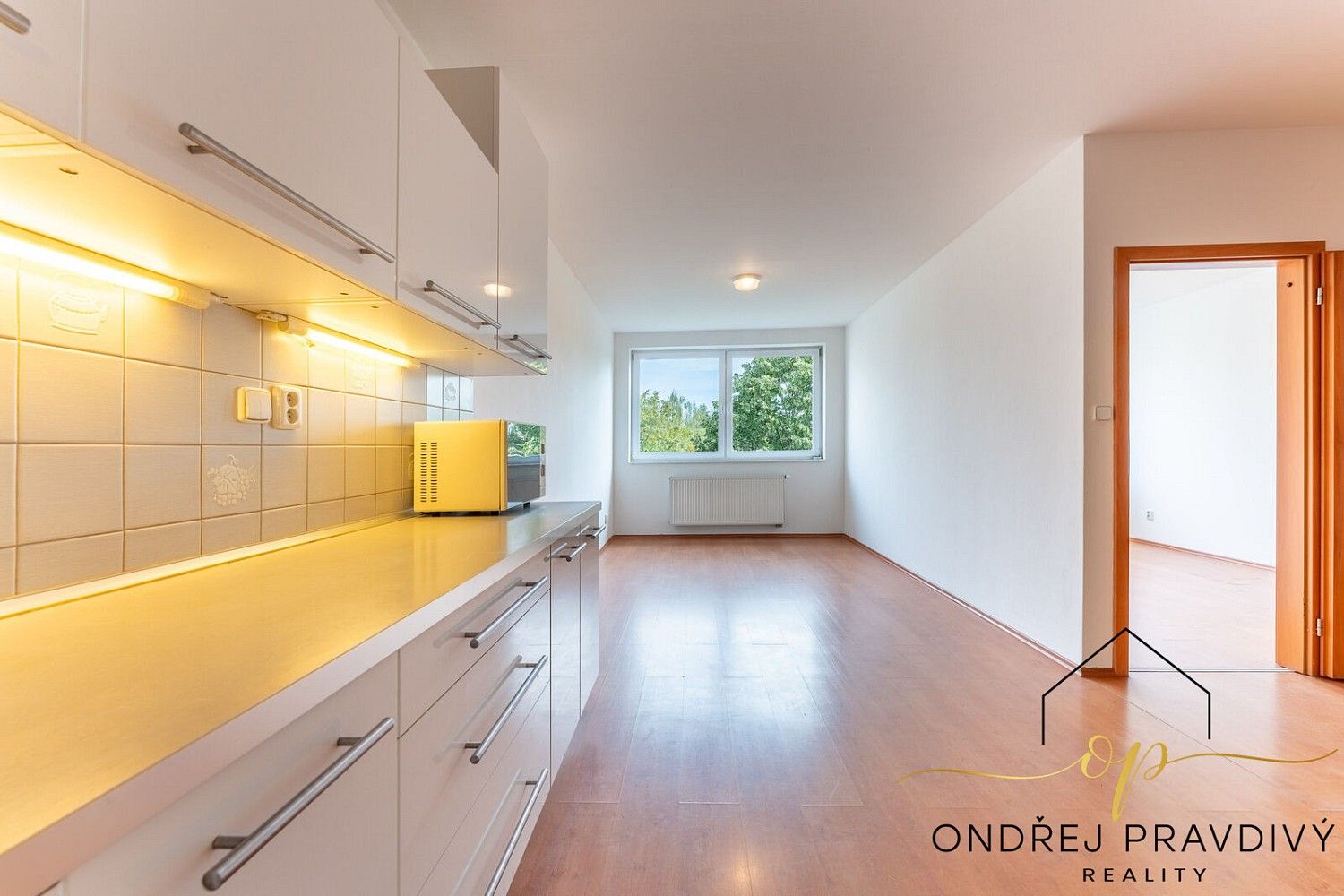2+kk, Praha - Prosek, okres Praha 9, Hlavní město Praha, 60 m² - 1