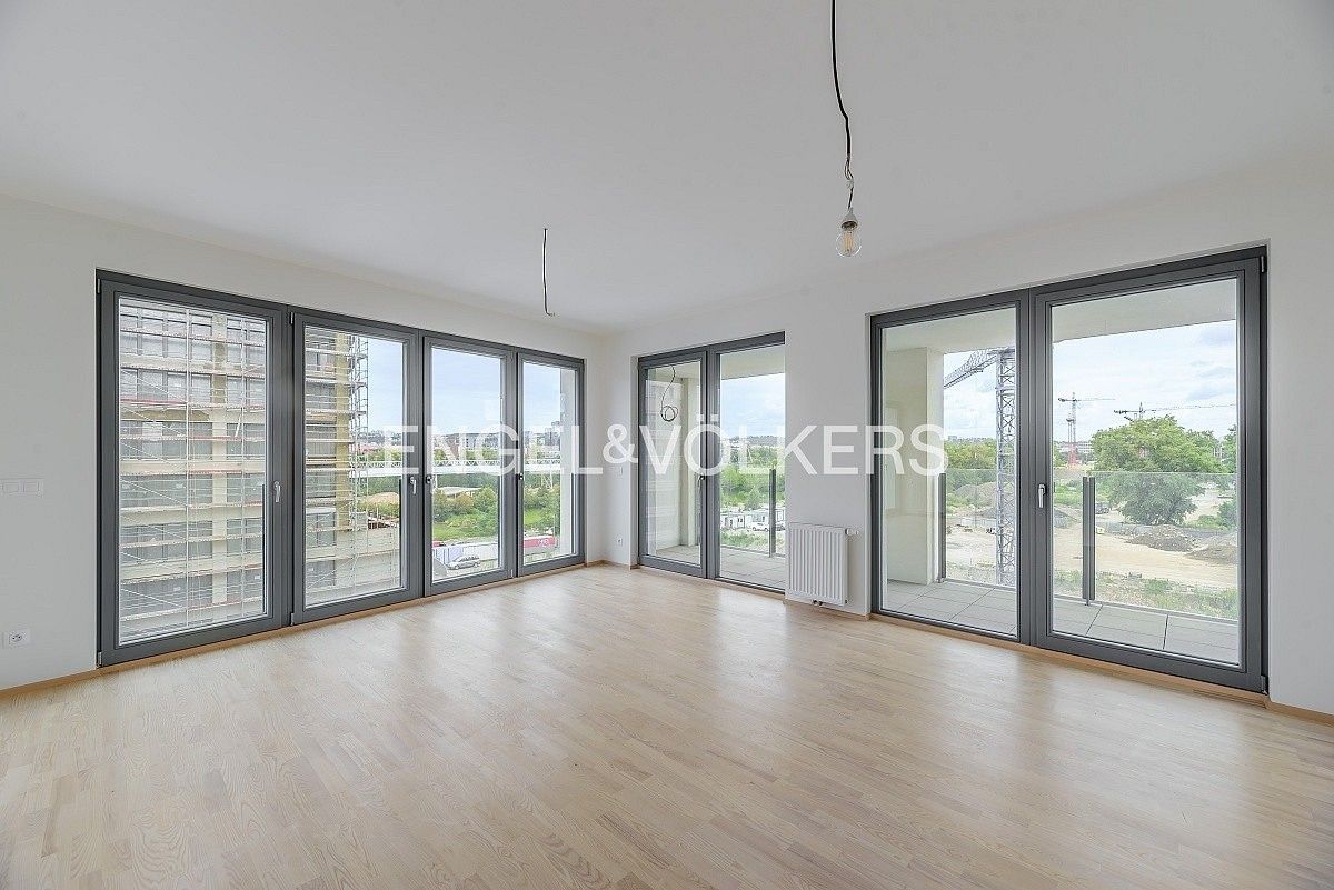 2+kk, Praha - Karlín, okres Praha 8, Hlavní město Praha, 63 m² - 2