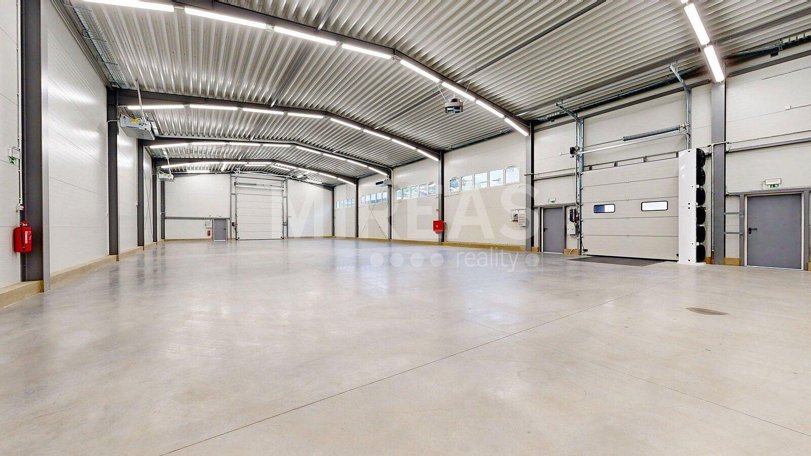 Výrobní prostory, Dvory - Veleliby, okres Nymburk, 899 m² - 2