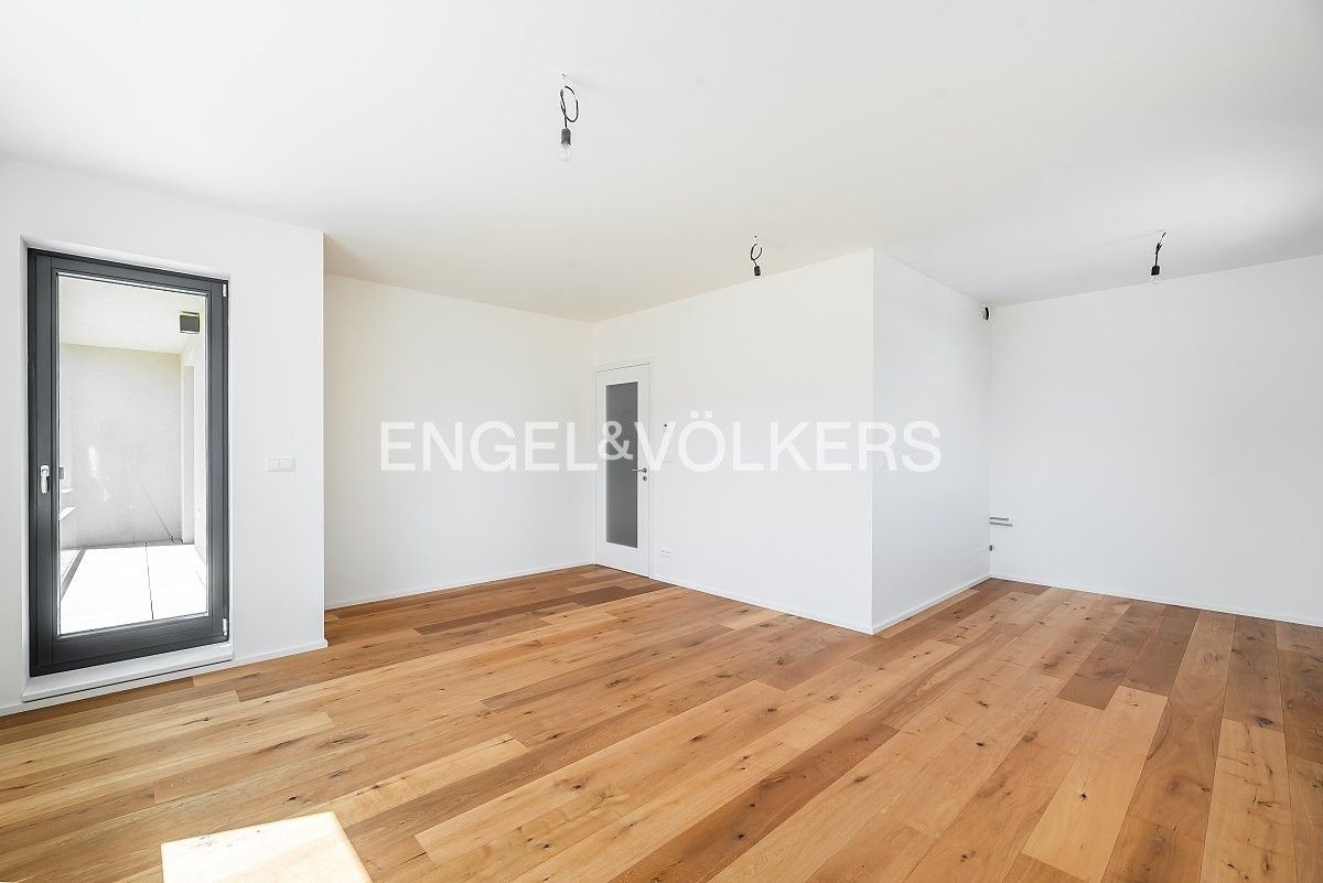 Prodej byt 2+kk - Strážovická 526, Praha Zličín, 58 m² - 5